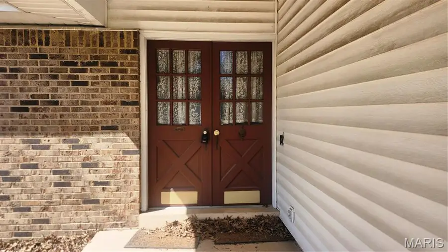 12807 Sunrise East Court, Florissant, MO 63033 - #2