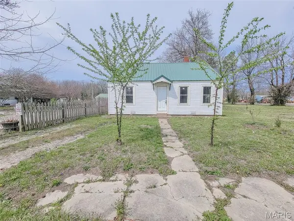 307 W Eldon Street, St James, MO 65559