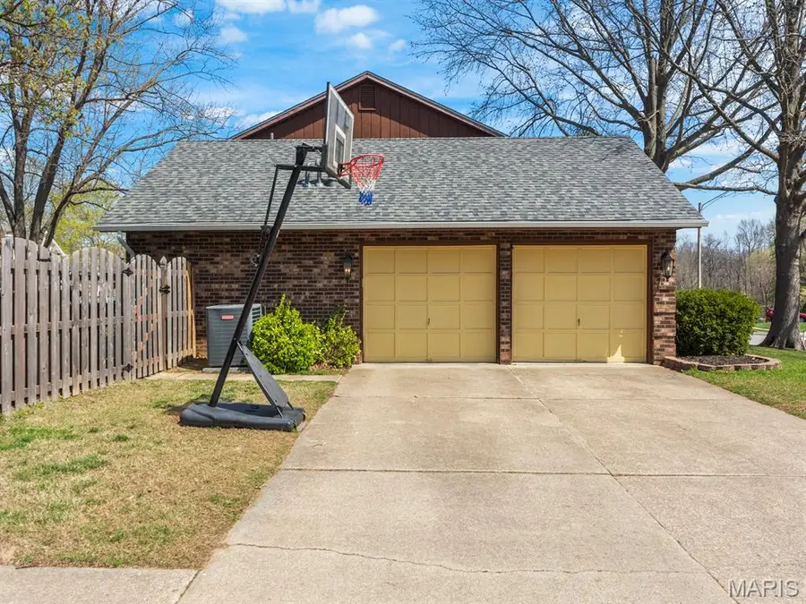 118 Dogwood Drive, Ofallon, IL 62269 - #3