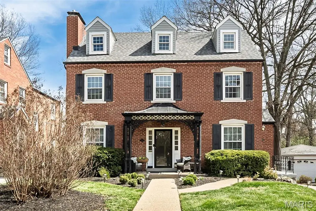 1034 E Linden Avenue, Richmond Heights, MO 63117 - #1