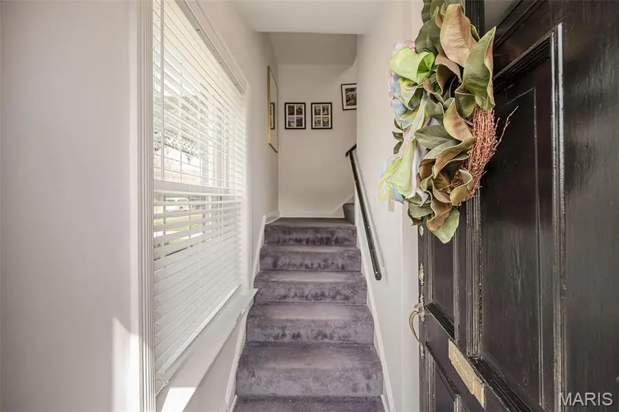 1034 E Linden Avenue, Richmond Heights, MO 63117 - #3