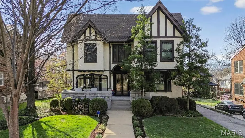 727 Yale Avenue, University City, MO 63130 - #1