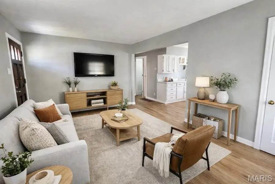 405 Tower Grove Place, Saint Charles, MO 63301 - #2