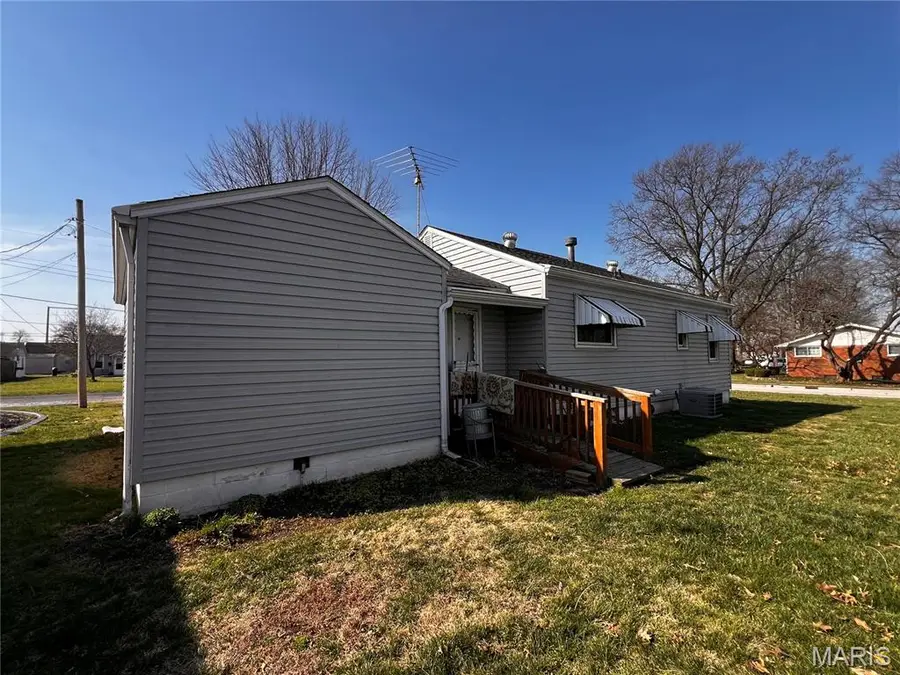 119 W 5th Street, Hartford, IL 62048 - #3