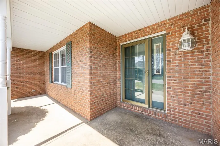 973 Columbia Avenue, Fairview Heights, IL 62208 - #2