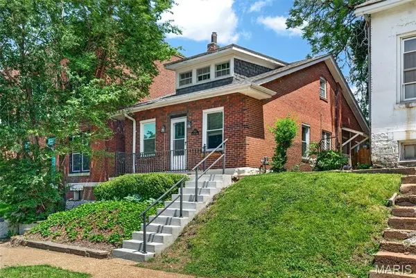 2330 Arkansas Avenue, St Louis, MO 63104