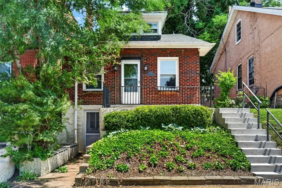2330 Arkansas Avenue, Saint Louis, MO 63104 - #2