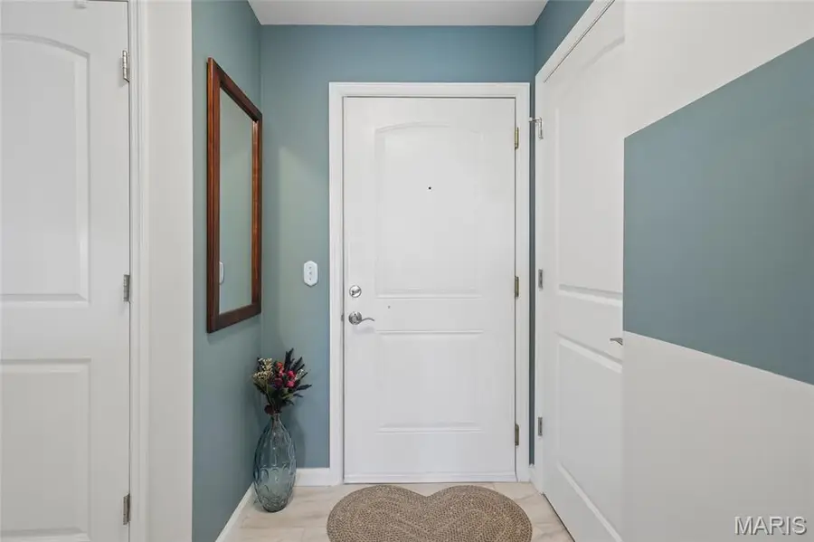 1507 S Old Highway 94 #406, Saint Charles, MO 63303 - #3