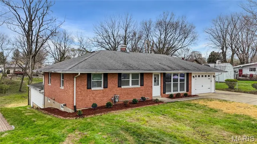 100 Debbie Drive, Collinsville, IL 62234 - #3