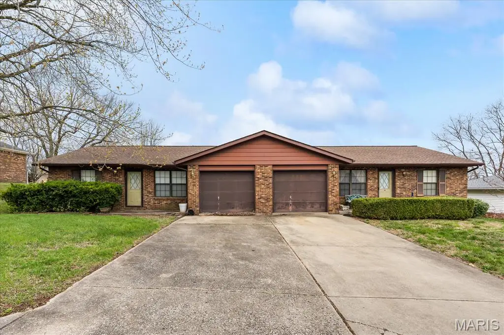 13/15 Eagle Drive, Shiloh, IL 62221 - #1