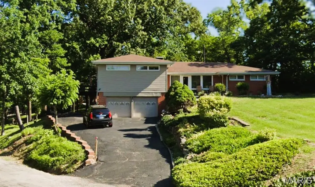 300 Carson Drive, Belleville, IL 62223 - #1