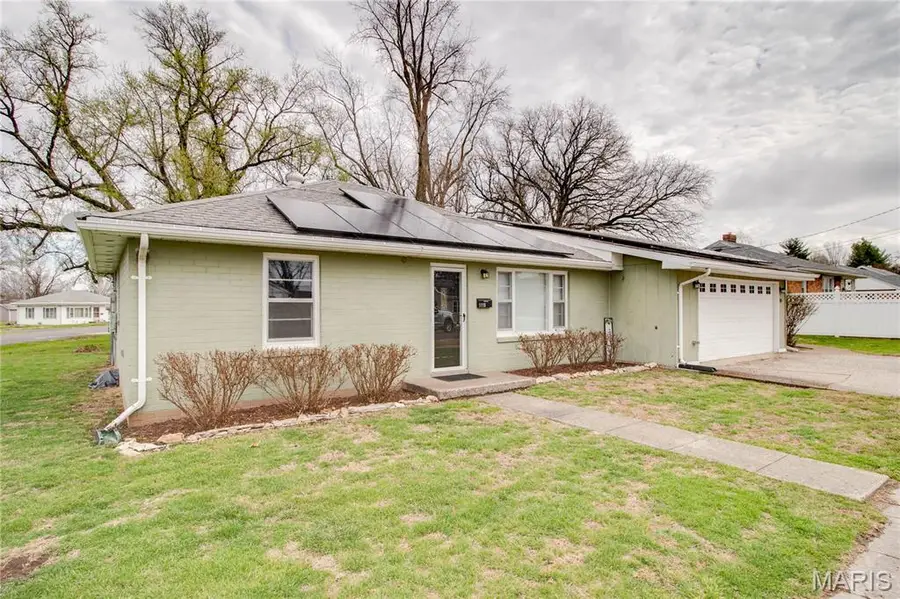 1115 W Exchange Street, Jerseyville, IL 62052 - #3