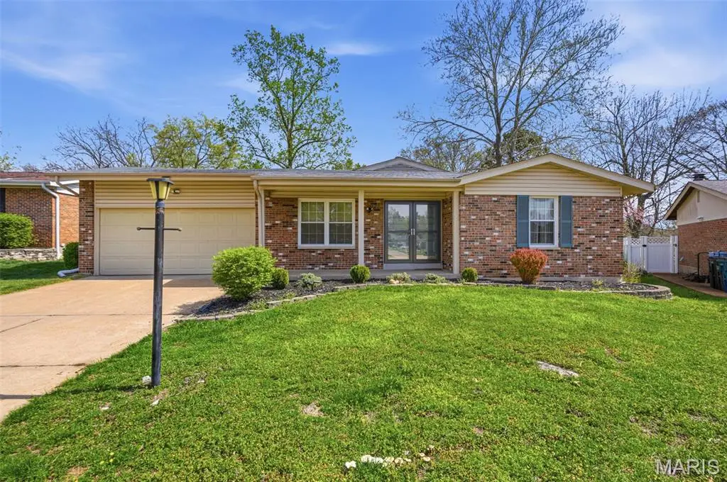 4905 Milsmar Drive, Saint Louis, MO 63128 - #1