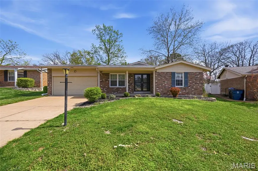 4905 Milsmar Drive, Saint Louis, MO 63128 - #2