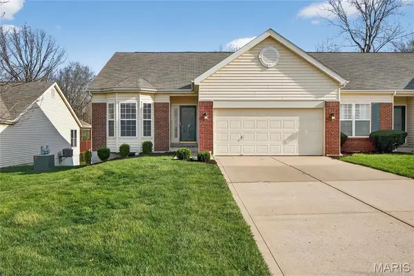 32 Turtle Creek Villas Drive #8L, O'Fallon, MO 63366