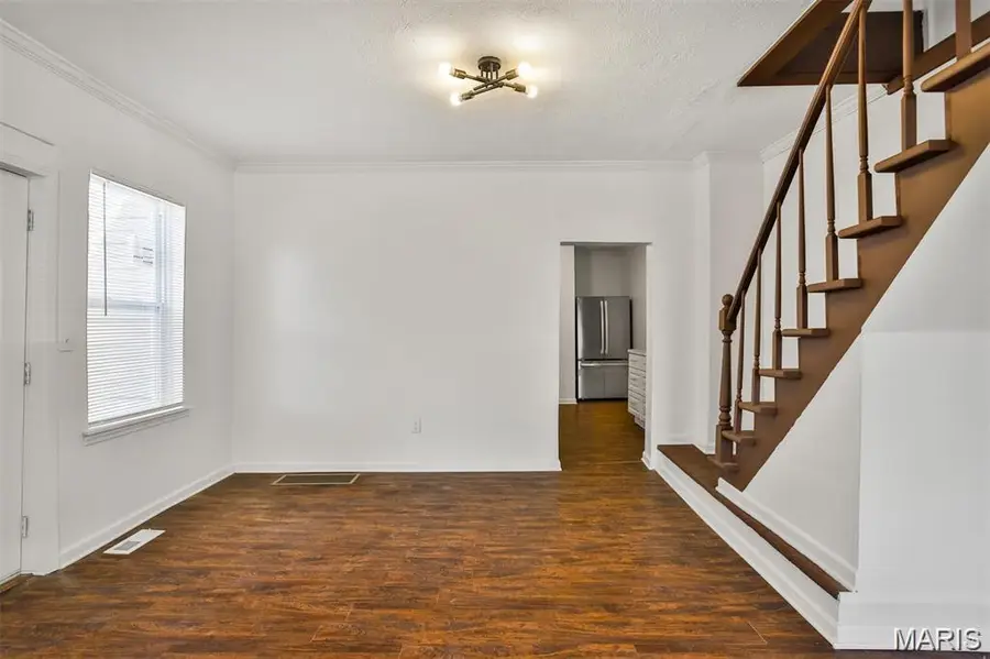 7613 Virginia Avenue, Saint Louis, MO 63111 - #2