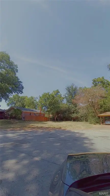 8015 Noel Court, University City, MO 63130