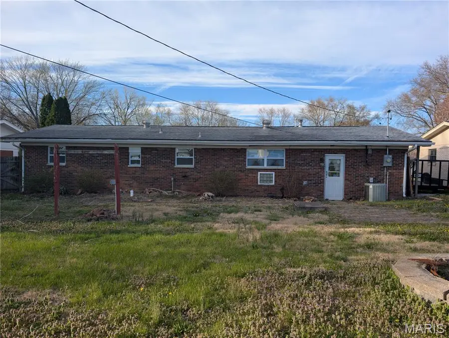 7632 Westchester Drive, Belleville, IL 62223 - #2