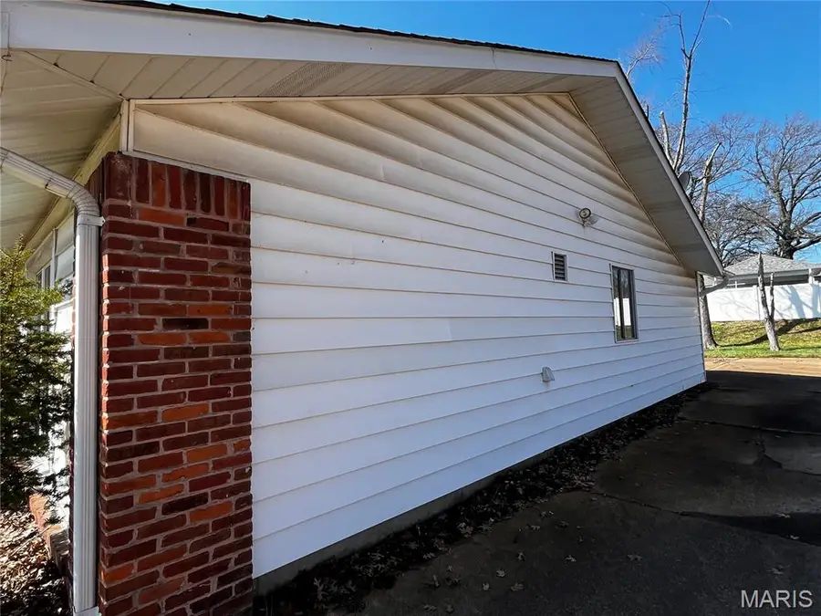 102 Five Meadows Lane, Ballwin, MO 63011 - #2