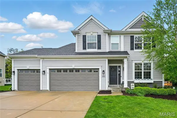 204 Grayleaf Court, Wentzville, MO 63385