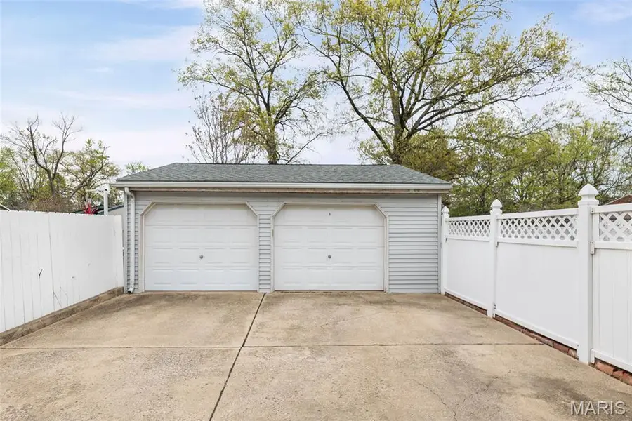 946 Danforth Street, Alton, IL 62002 - #2