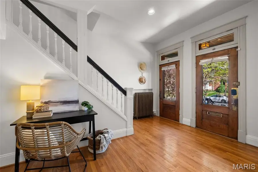 6046 Westminster Place, Saint Louis, MO 63112 - #3