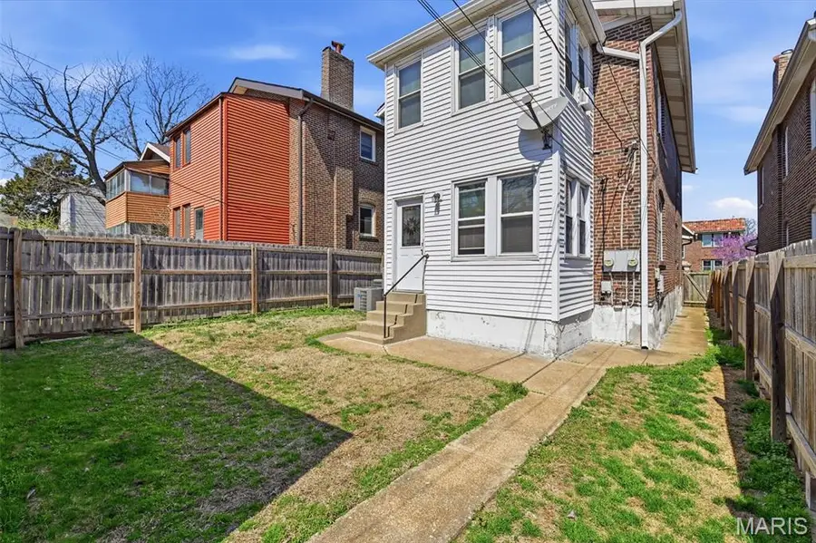 5042 Tholozan Avenue #5042 & 5042A, Saint Louis, MO 63109 - #2