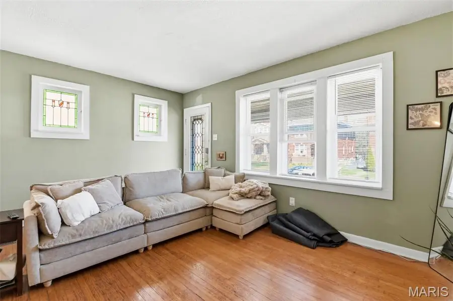 5042 Tholozan Avenue #5042 & 5042A, Saint Louis, MO 63109 - #3