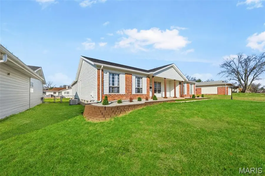 1323 Woodpath Drive, Florissant, MO 63031 - #2