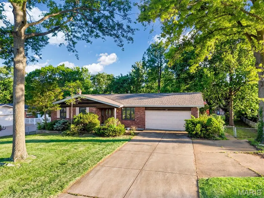 2948 Oldewick Drive, Saint Louis, MO 63129 - #2