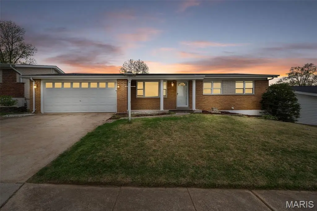 2644 Causeway Drive, Saint Louis, MO 63125 - #1