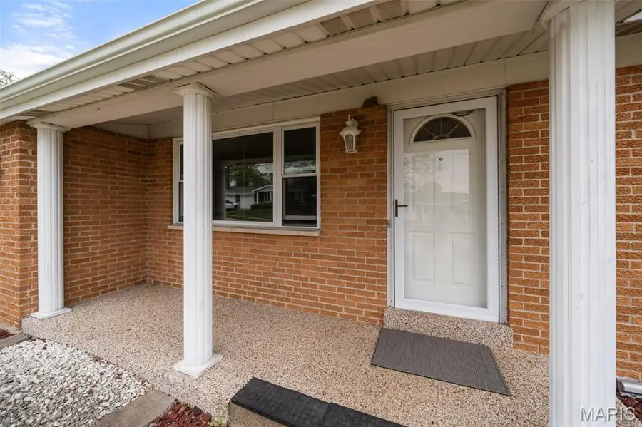 2644 Causeway Drive, Saint Louis, MO 63125 - #2