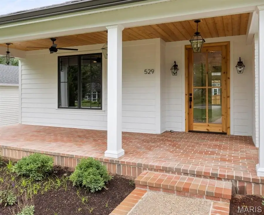 5 Hillard Road, Glendale, MO 63122 - #3