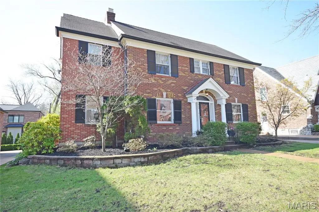 7424 Buckingham Drive, Clayton, MO 63105 - #1