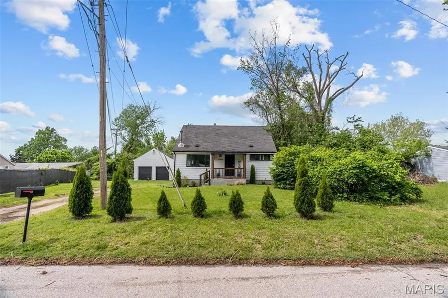 10015 Baron Drive, Saint Louis, MO 63136 - #2