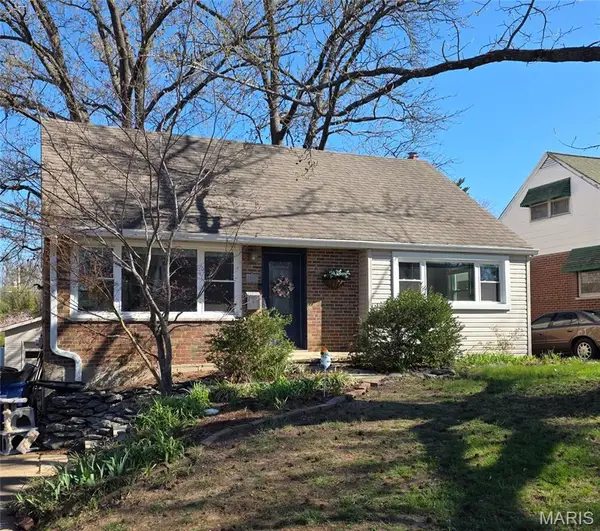 9723 Whitestone Terrace, Rock Hill, MO 63119