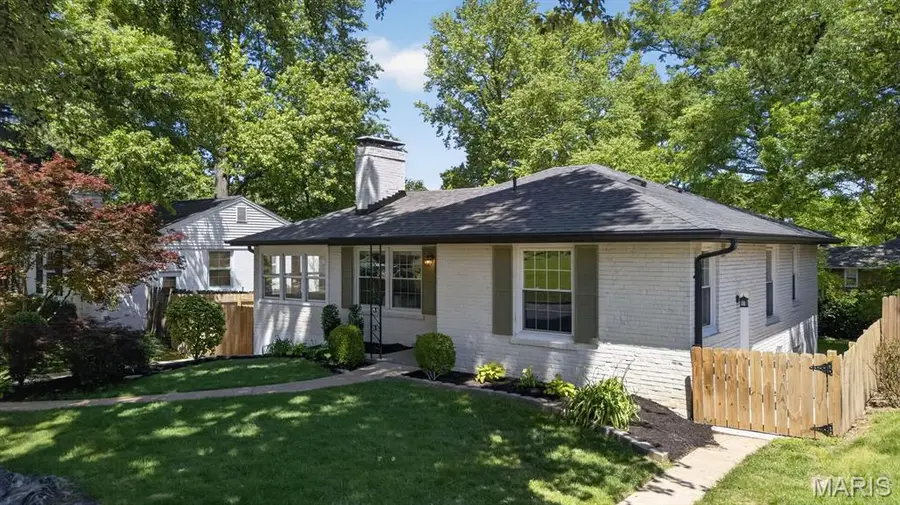 1025 Glenmoor Avenue, Glendale, MO 63122 - #3