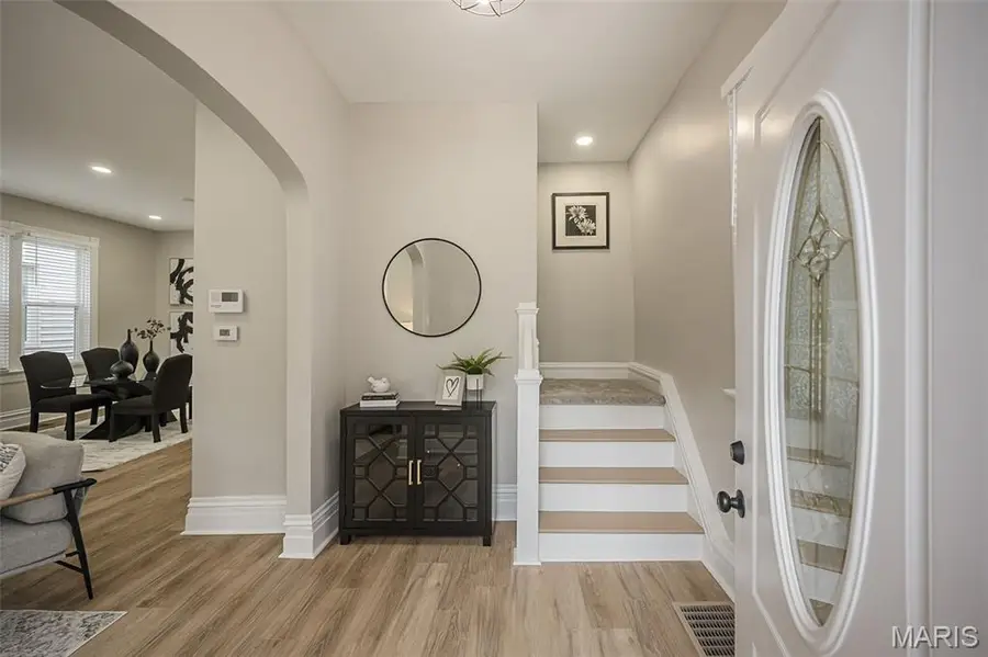 5507 Vermont Avenue, Saint Louis, MO 63111 - #3