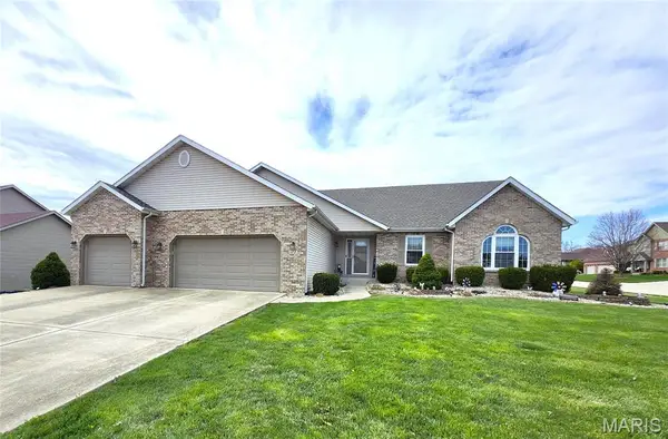 177 Oak Hill Drive, Maryville, IL 62062