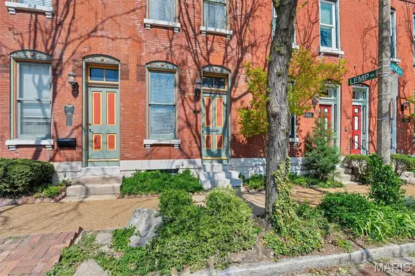 1911 Lynch Street, St Louis, MO 63118