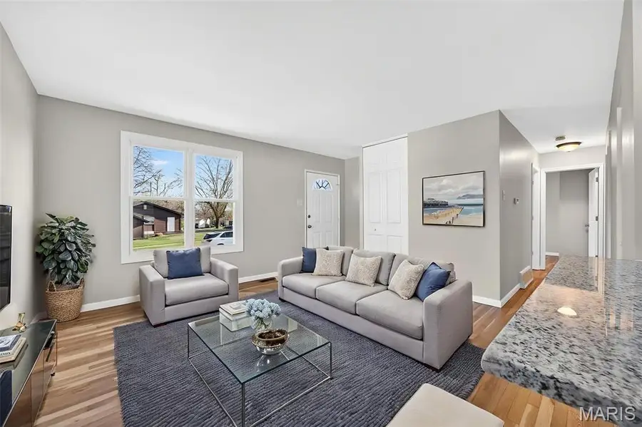 2643 Bonniebrook Drive, Maryland Heights, MO 63043 - #3