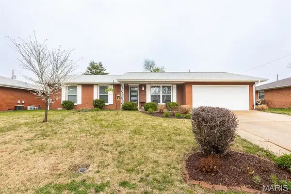 128 Stacy Drive, Fairview Heights, IL 62208