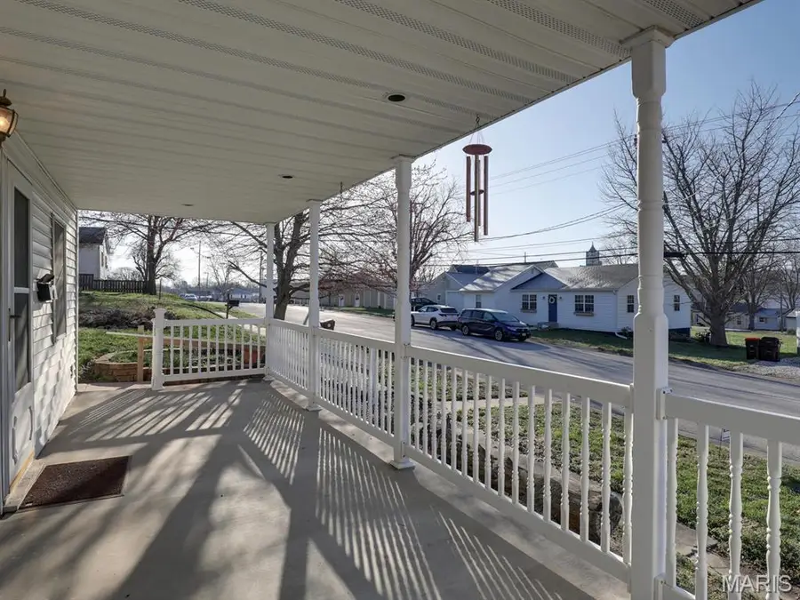 318 W New Street, Palmyra, MO 63461 - #3