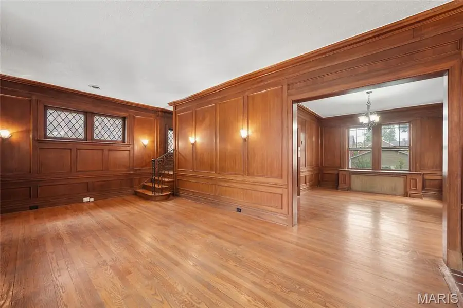 5532 Rosa Avenue, Saint Louis, MO 63109 - #3
