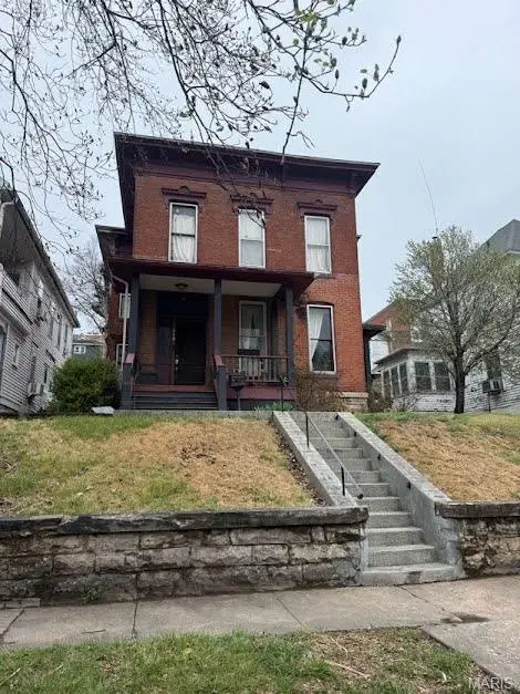 918 Center Street, Hannibal, MO 63401