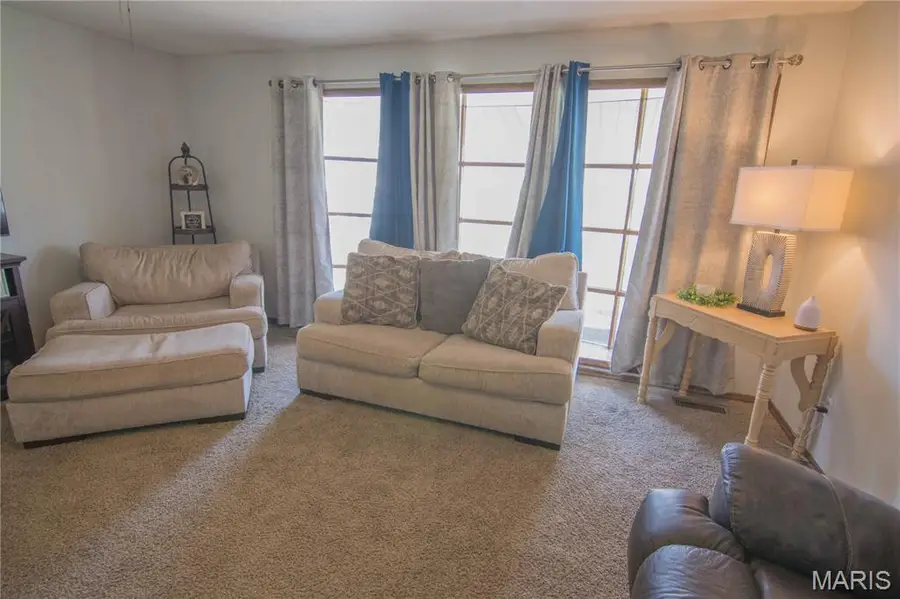 416 E Bayles Street, Brownstown, IL 62418 - #3