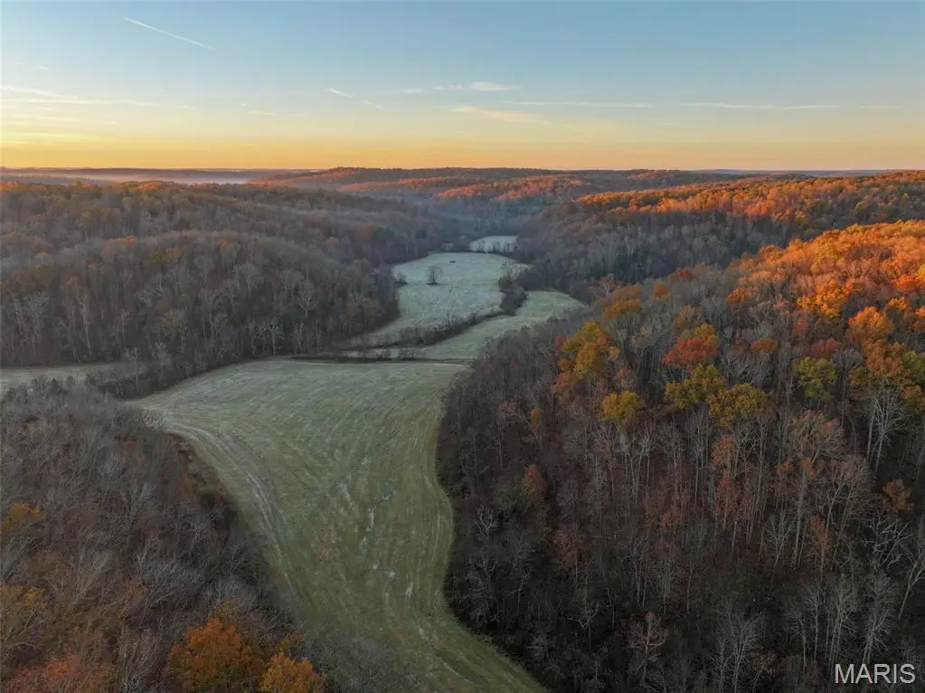 881.3 +/- Highway K, Jadwin, MO 65501 - #1