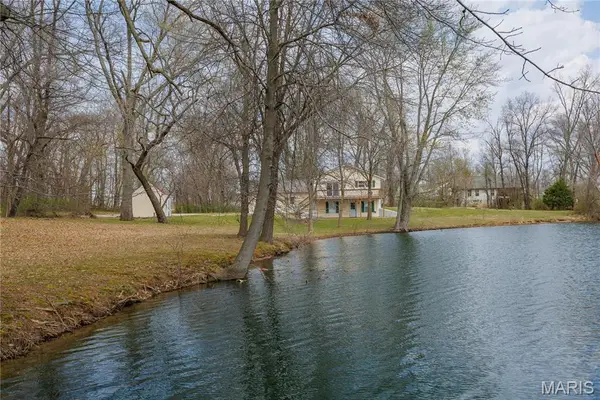 2515 E Primrose Lane, Altamont, IL 62411