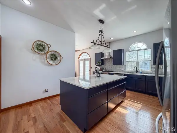 718 Willow Brook Drive, Farmington, MO 63640