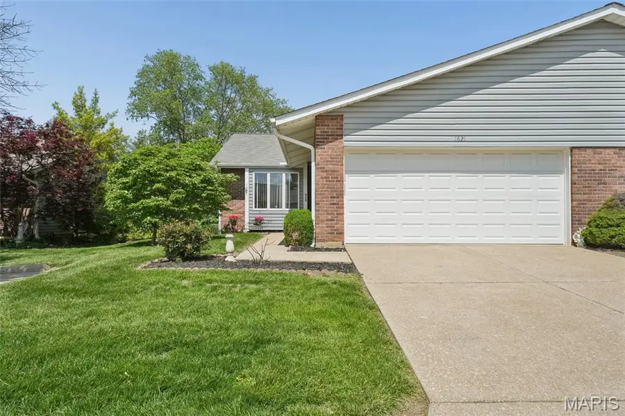 1621 Rosewall Drive #F, Saint Charles, MO 63303 - #2